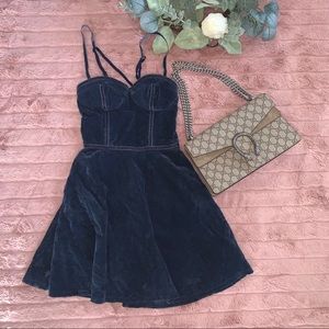 Navy velvets dress 💕